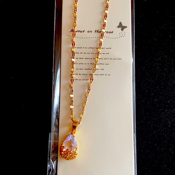 Necklace - Picture 1 of 4